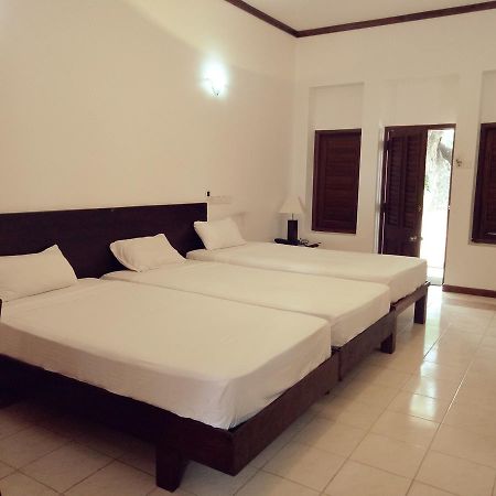 Welcombe Hotel Trincomalee Exterior photo